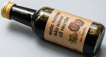 Nước tương, chai nước tương, xì dầu, gia vị, nước chấm, soy sauce, bottle of soy sauce, soy sauce, seasoning, dipping sauce