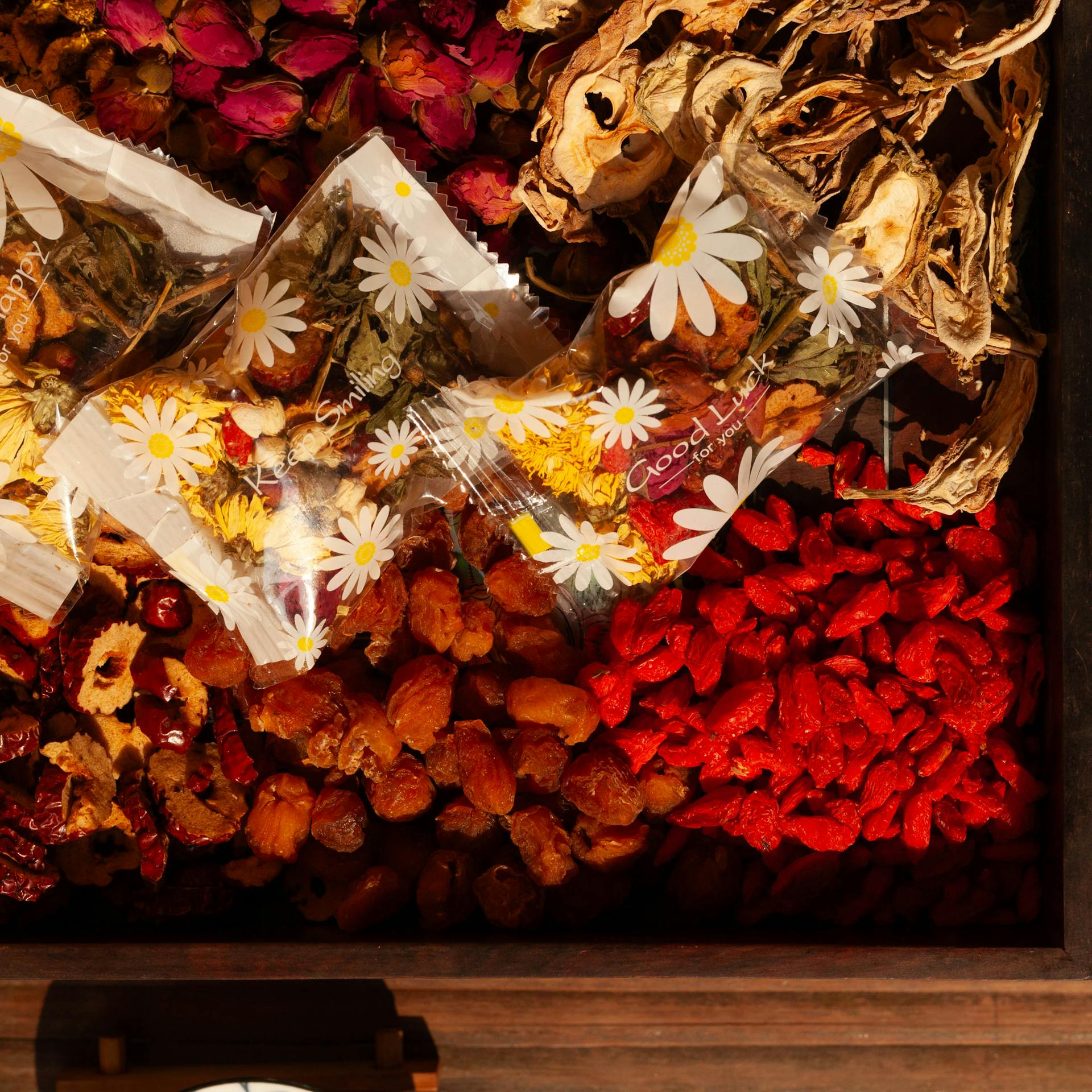 Trà, hoa khô, quả khô, sức khỏe, tea, dried flowers, dried fruits, health- Dang Hong 7