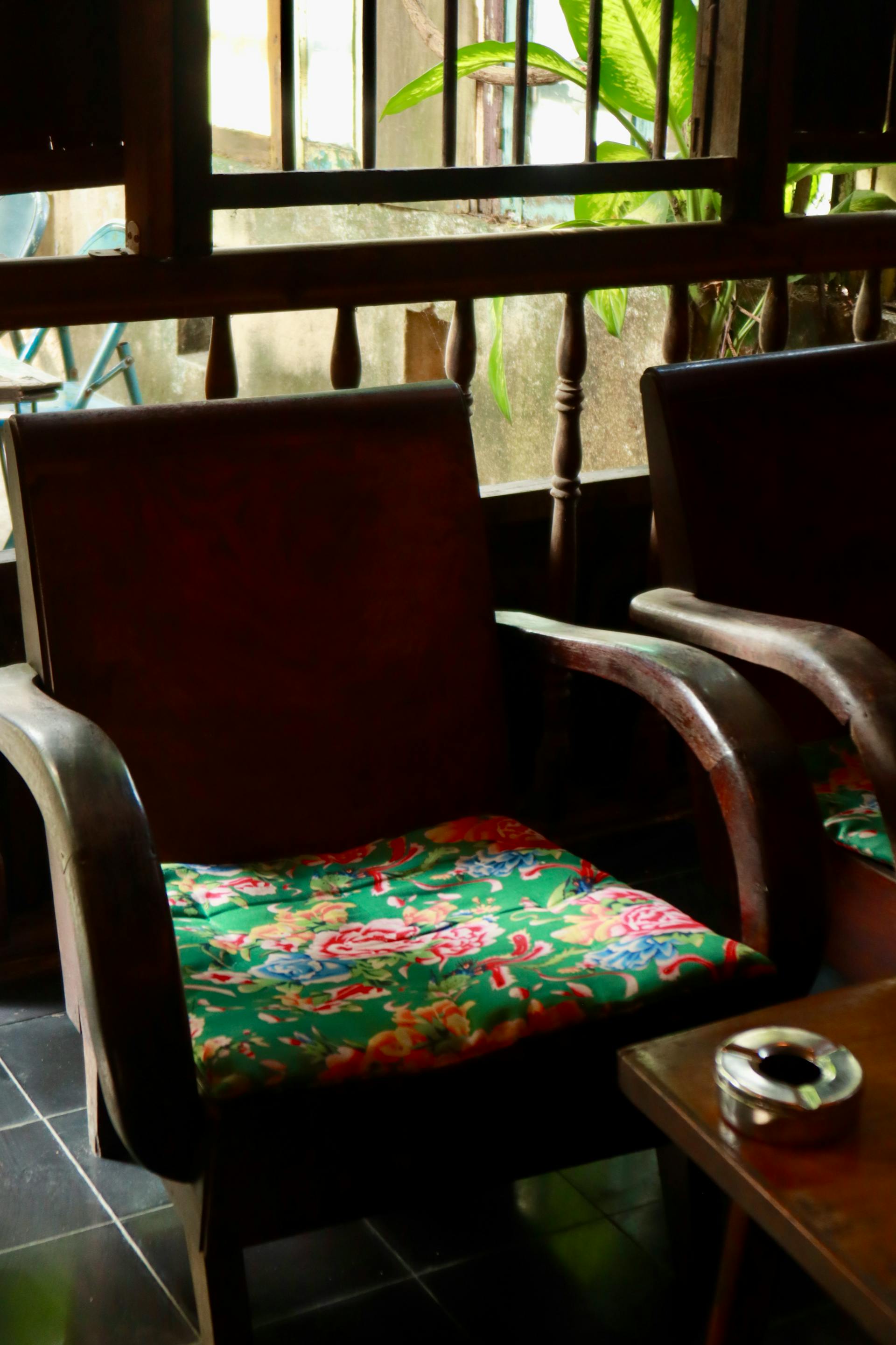Bàn, ghế, nội thất, furniture, table, chair, Tết, Tết Nguyên Đán, window, curtain, Tet, Lunar New Year - Tuan Vy 1