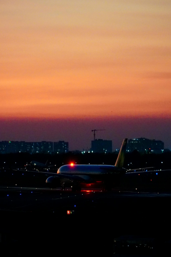 Sân bay, đường băng, hoàng hôn, trời, airport, runway, sunset, sky - Tuan Vy