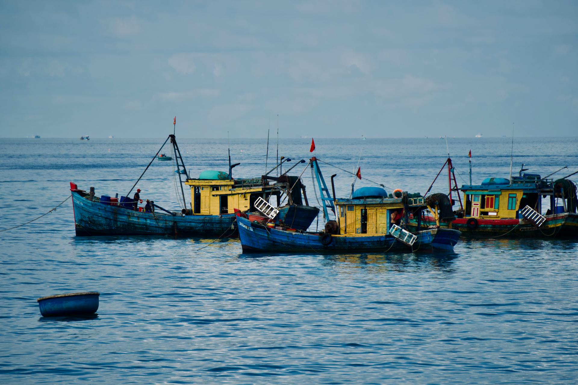 Thuyền, biển, trời, boat, sea, sky - Tuan Vy