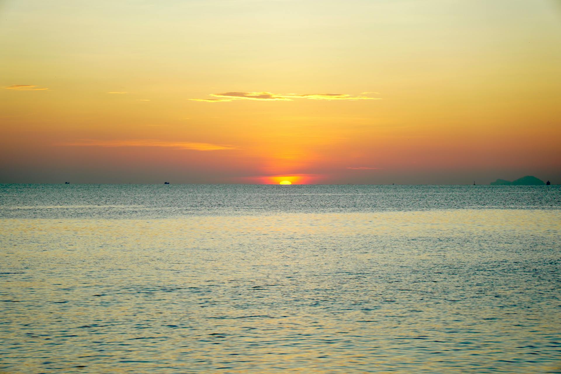Hoàng hôn, bình minh, sông, biển, trời, sunset, sunrise, river, sea, sky- Tuan Vy