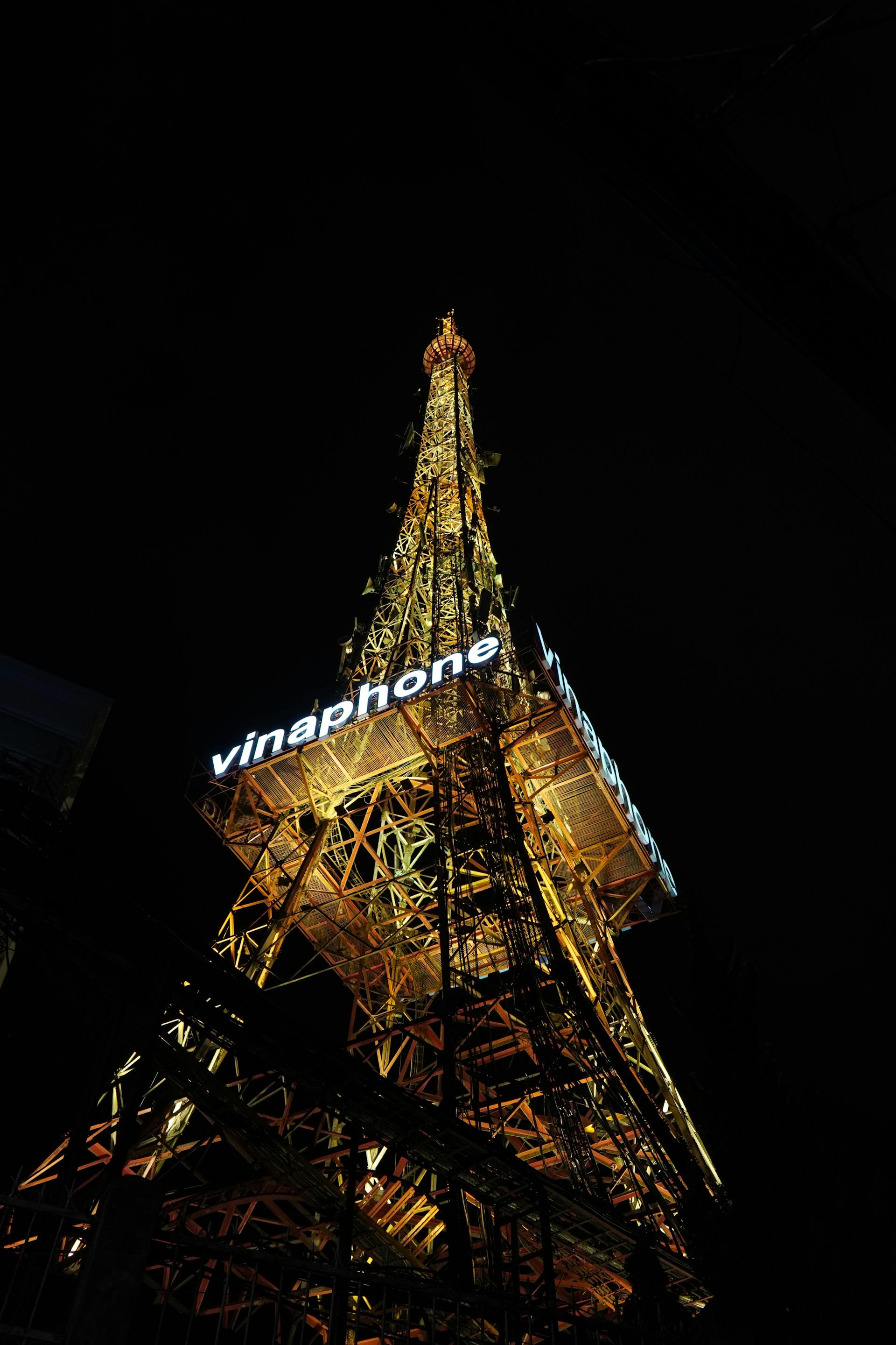Tháp Vinaphone, đèn, đêm, Vinaphone Tower, lights, night - Tuan Vy