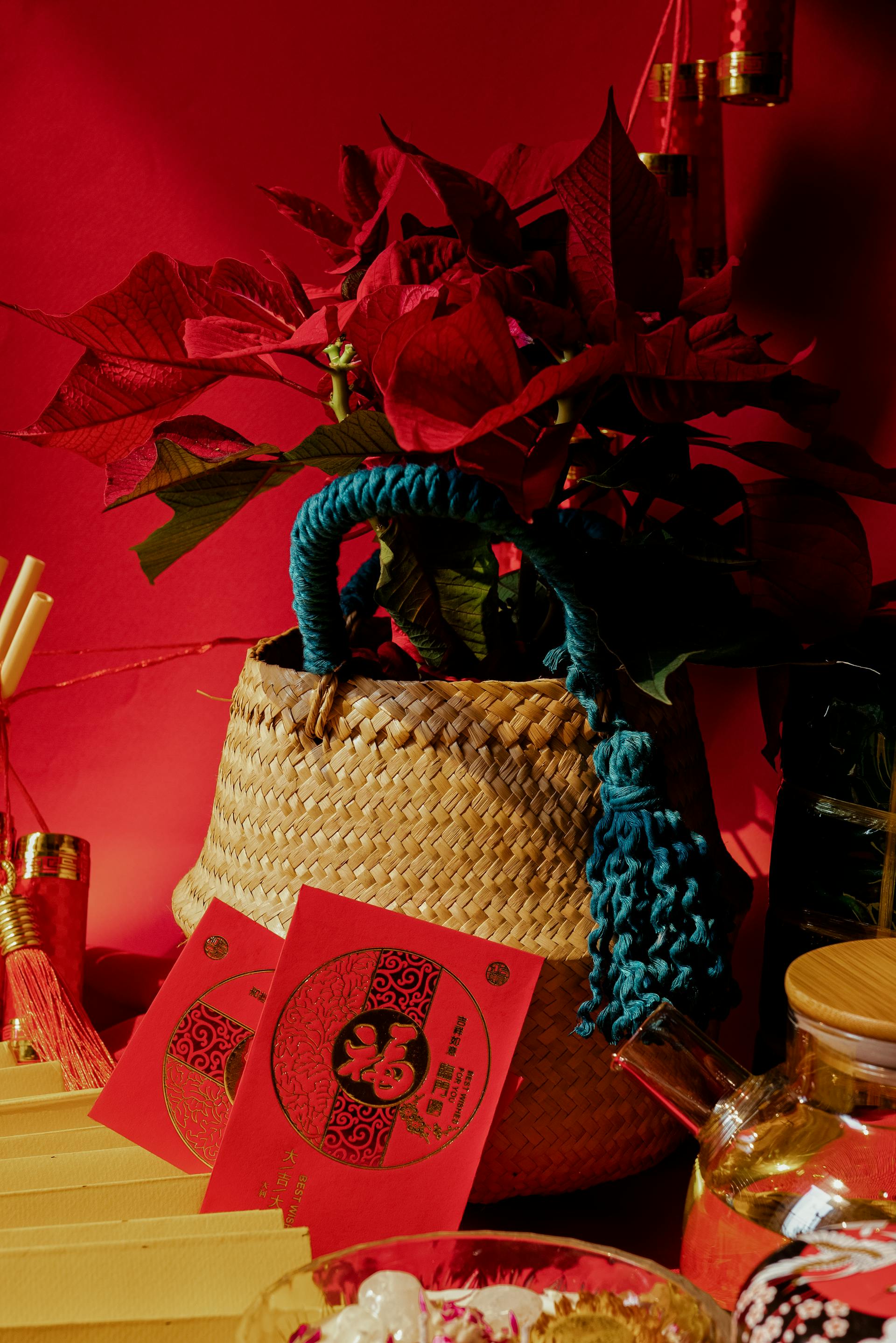 Nến, quà, Tết, Tết Nguyên Đán, candles, gifts, Tet, Lunar New Year- Van Trang Ho
