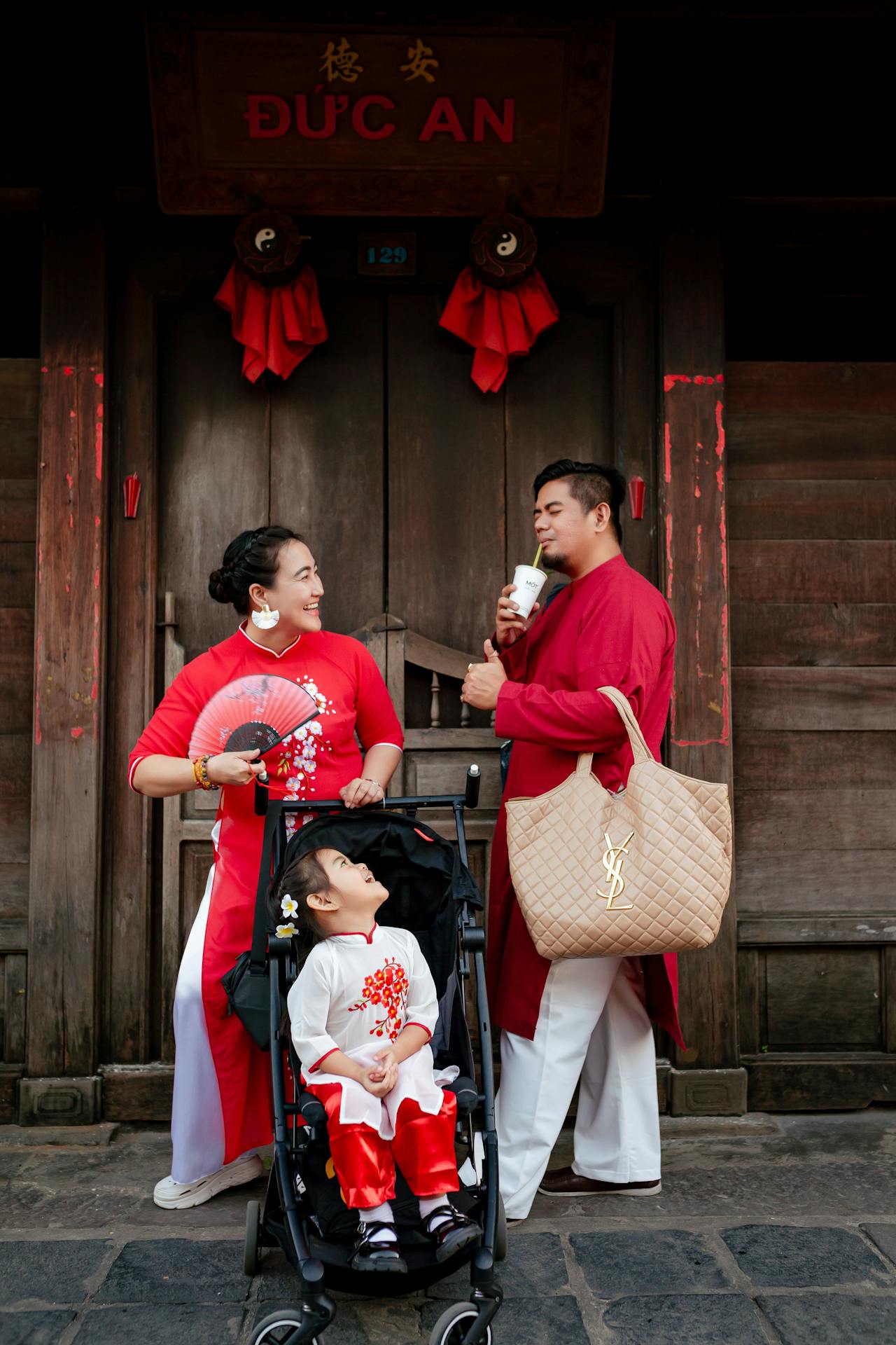 Gia đình, tết, trẻ em, bé trai, bé gái, con người, family, person, children, boy, girl, Vo Van Tien 8