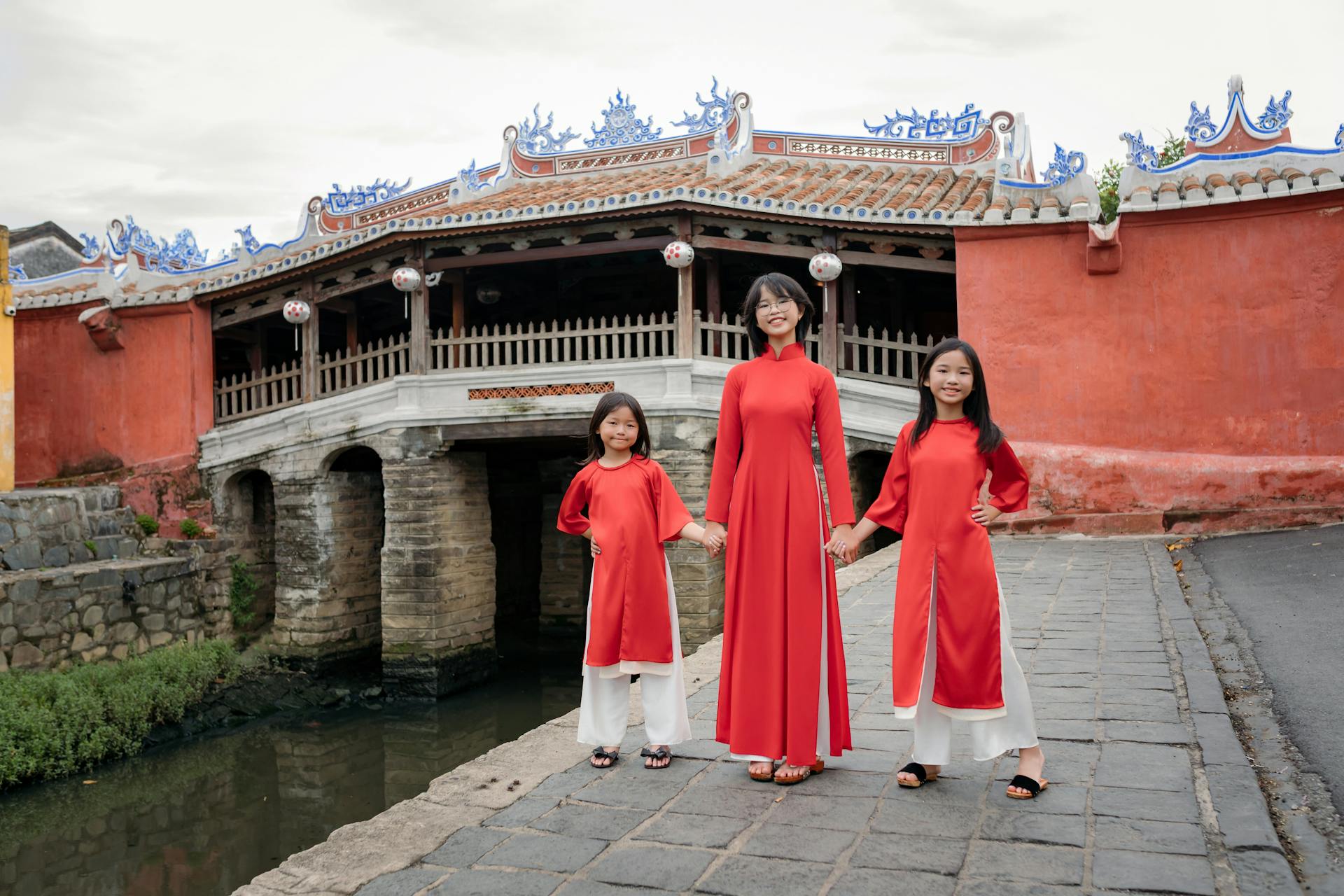 Gia đình, áo dài, truyền thống, Hội An, Huế, family, tradition - Võ Văn Tiến