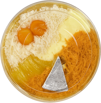 Bánh bông lan trứng muối mix phô mai, bánh ngọt, món ăn vặt, hộp nhựa, góc chụp từ trên xuống, trứng muối, chà bông, phô mai, bánh bông lan, nhãn dán, salted egg sponge cake mix cheese, sweet cake, snack, plastic box