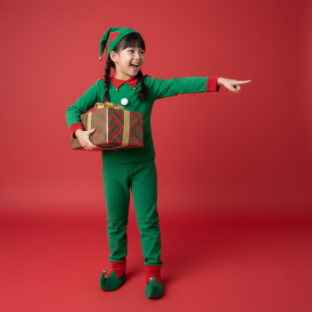 Bé gái, trẻ em, giáng sinh, trang phục yêu tinh, hộp quà, vui vẻ, asian girl, child, christmas, elf costume, gift box, cheerful