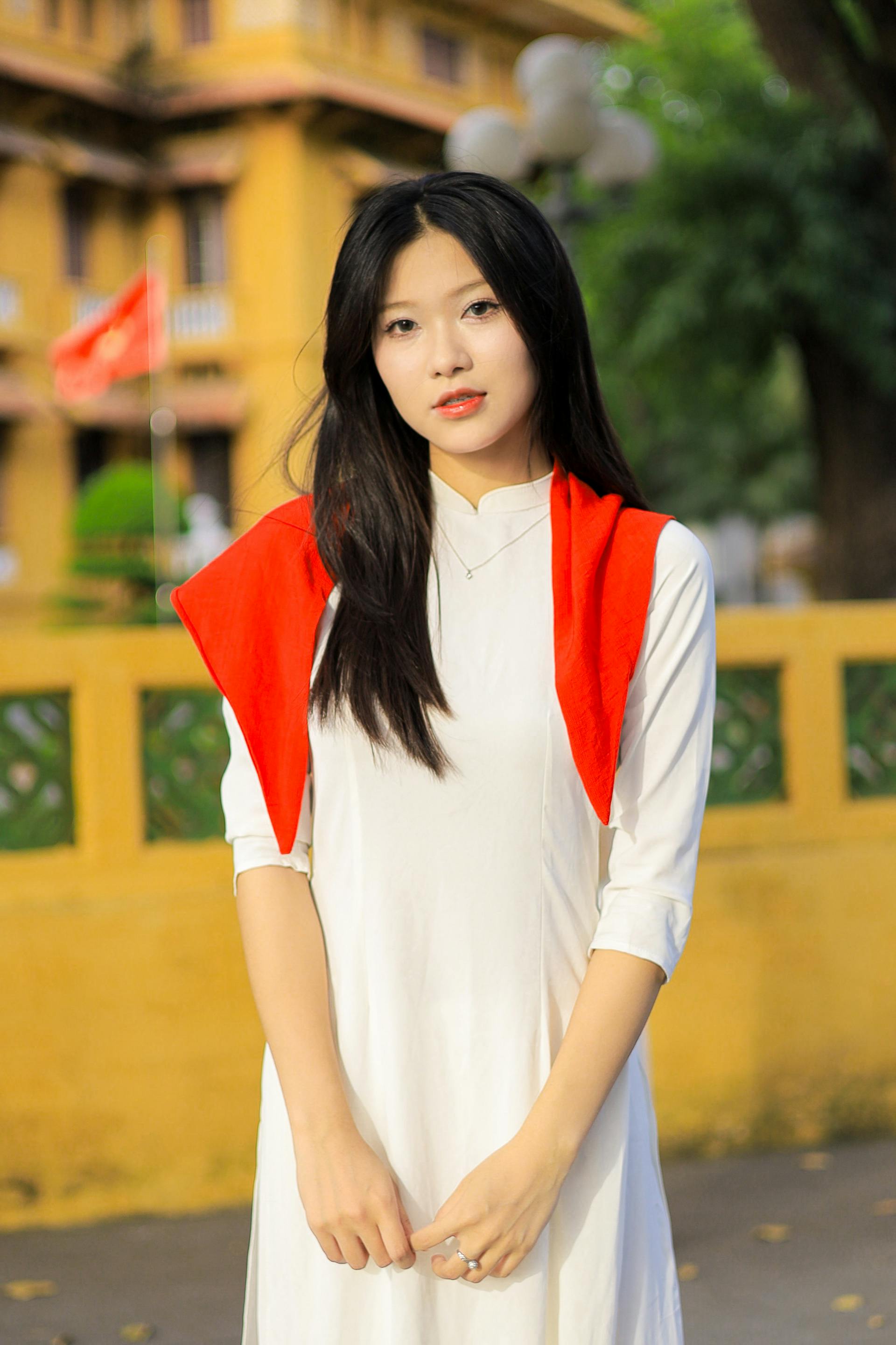 Áo dài, áo dài Việt Nam, áo dài màu trắng, con gái, girl, truyền thống, tết, xuân, spring, Việt Nam, Hà Nội, Phố cổ - Hồng Quang Official 3 4