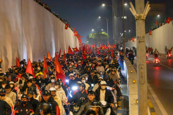 Đi bão, lá cờ Việt Nam, lá cờ, cờ đỏ sao vàng, flag, truyền thống, văn hóa, Việt Nam - Hồng Quang Official 3 5