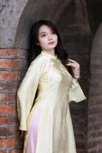 Áo dài, áo dài Việt Nam, áo dài màu vàng, con gái, girl, truyền thống, tết, xuân, spring, Việt Nam, Hà Nội, Phố cổ - Hồng Quang Official 3