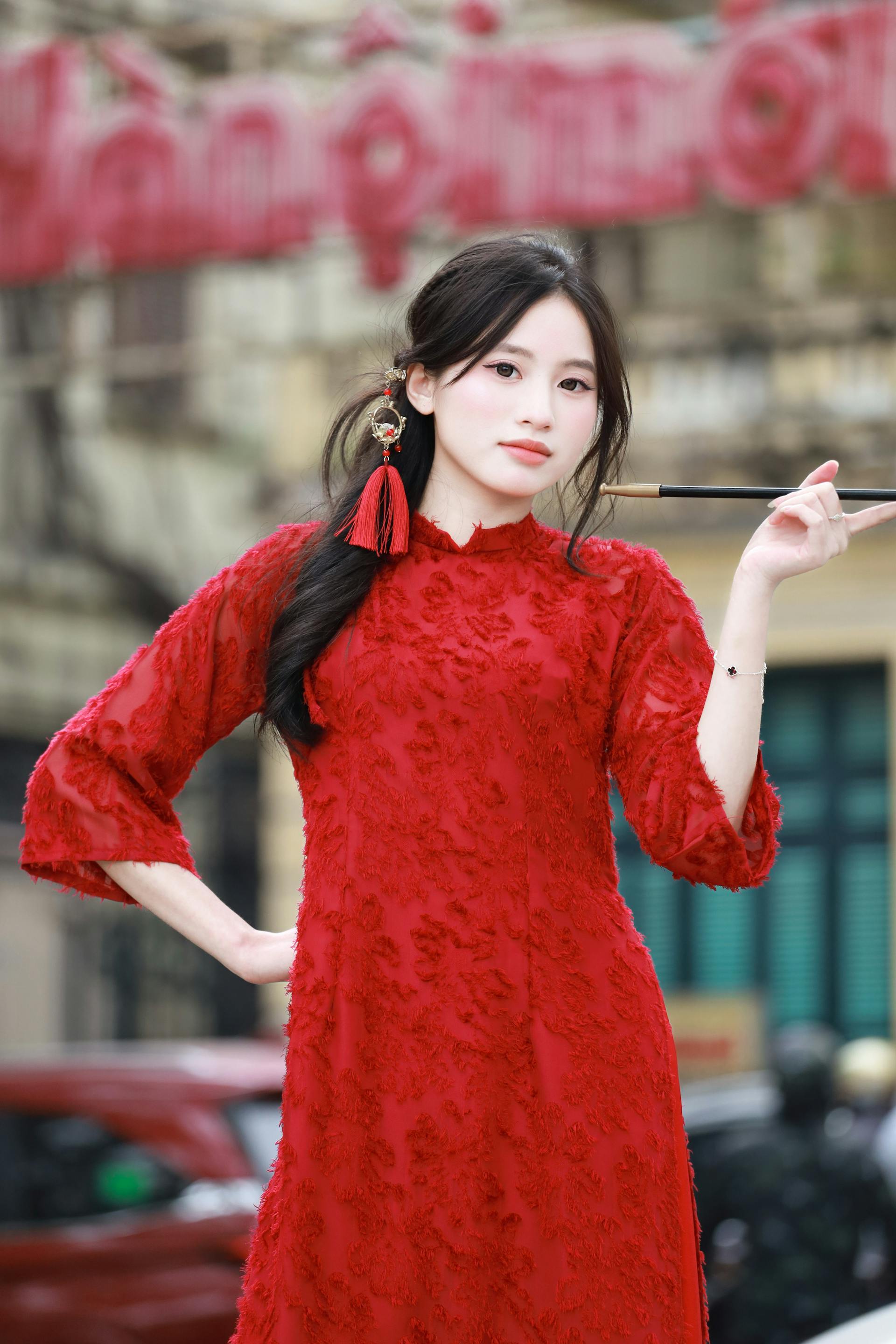 Áo dài, áo dài Việt Nam, áo dài màu đỏ, con gái, girl, truyền thống, tết, xuân, spring, Việt Nam, Hà Nội, Phố cổ - Hồng Quang Official 1
