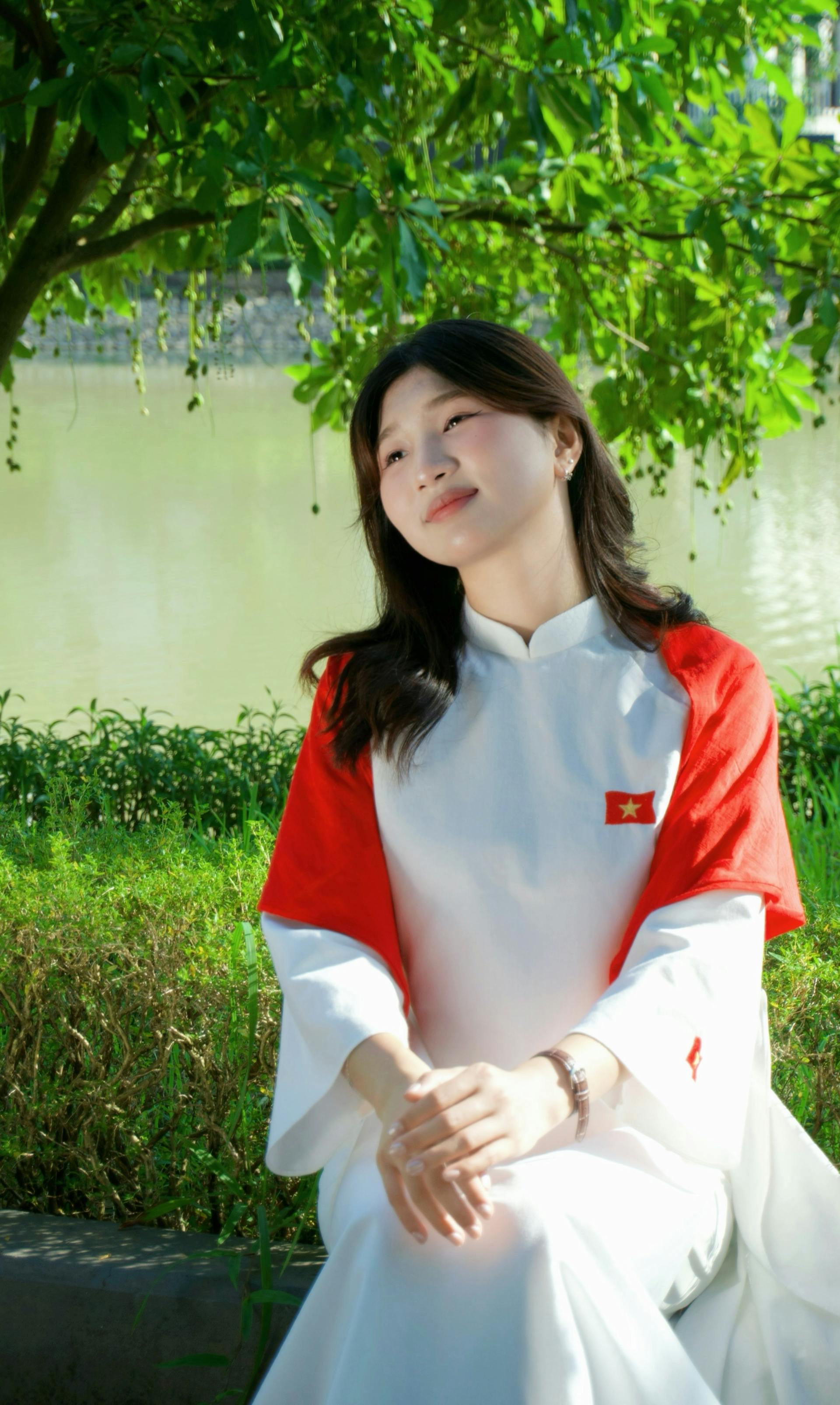 Con gái, áo dài, Việt Nam -  HUYỀN TRANG HÀ