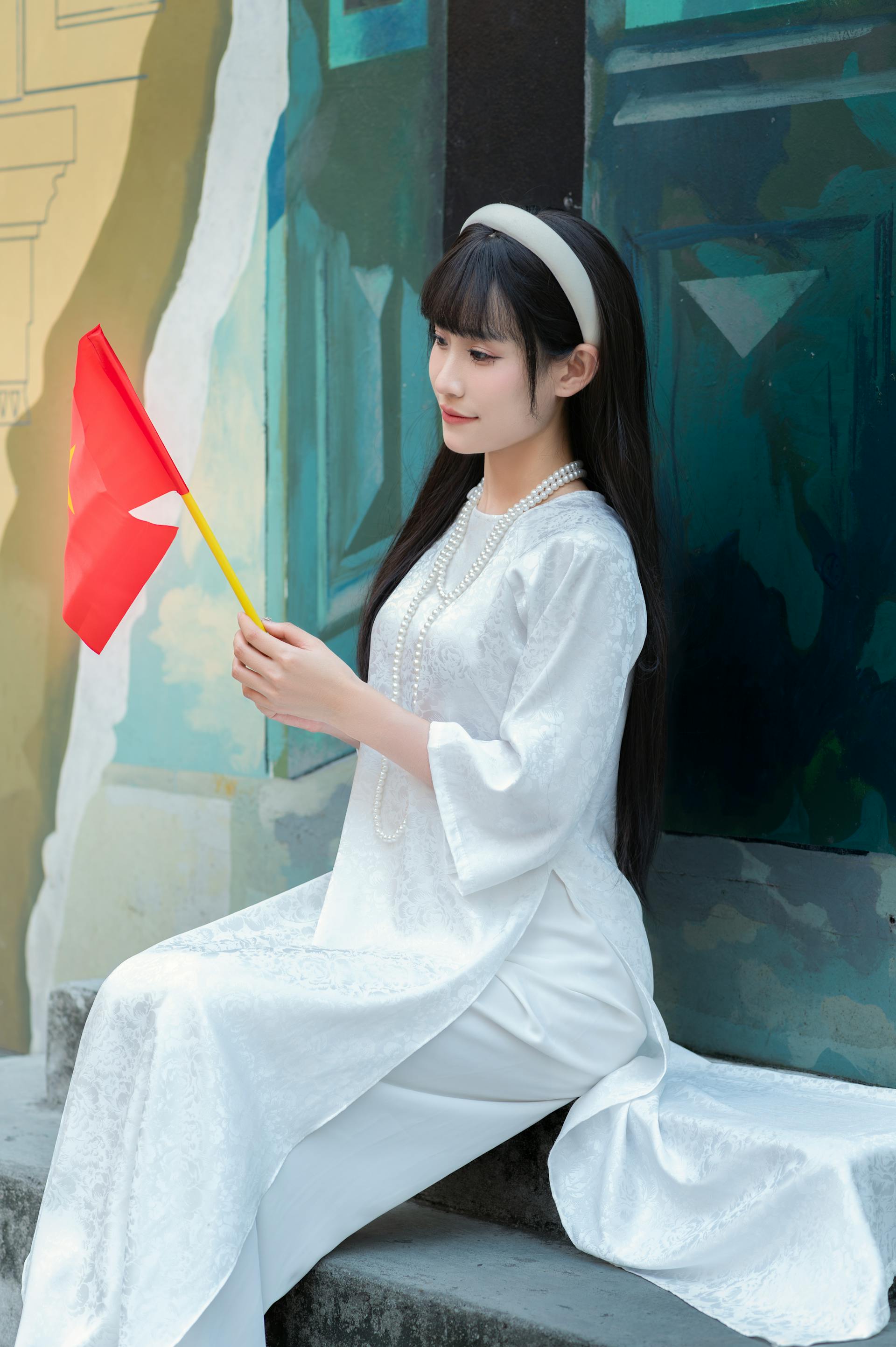 Ái dài, con gái, girl, lá cờ Viêt Nam, nón lá, truyền thống, tết, xuân, spring, Việt Nam, Hà Nội, Phố cổ - lVu image 5