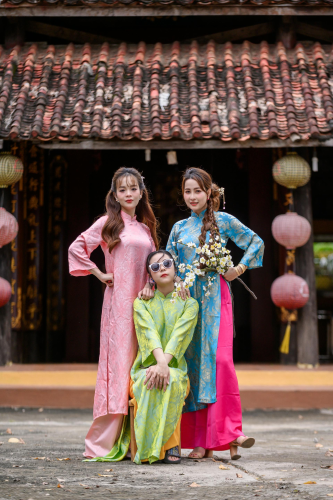 Áo dài, áo dài Việt Nam, nhóm, tập thể, team, con gái, girl, truyền thống, tết, xuân, spring, Việt Nam - MINH VO