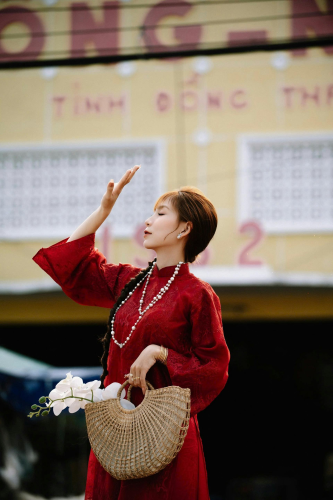 Áo dài, áo dài Việt Nam, áo dài màu đỏ, con gái, girl, truyền thống, tết, xuân, spring, Việt Nam - MINH VO 4