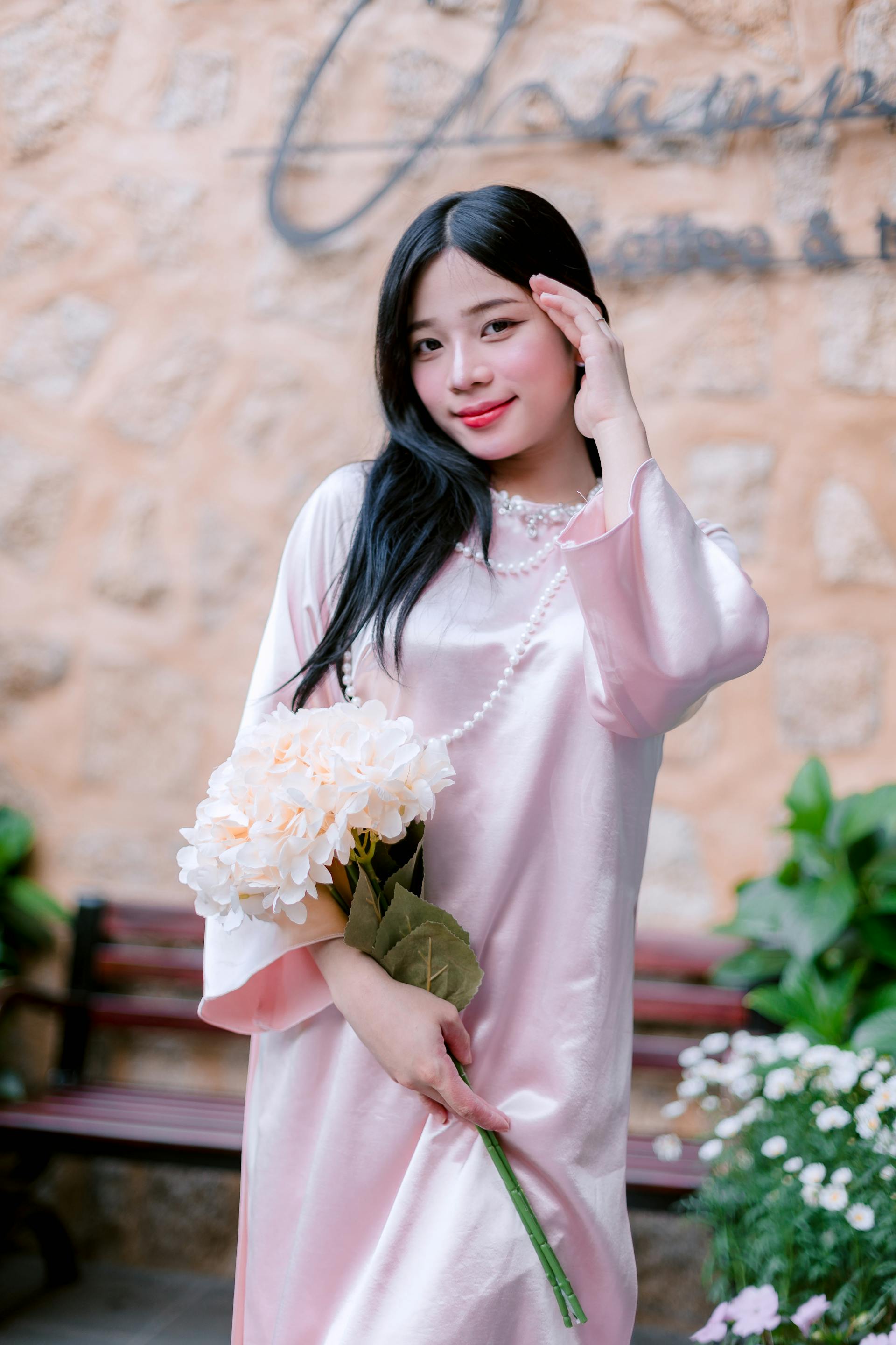 Áo dài hồng, áo dài, cô gái, con gái ôm hoa, hoa, flower, girl - Nguyễn Tiến Thịnh 4