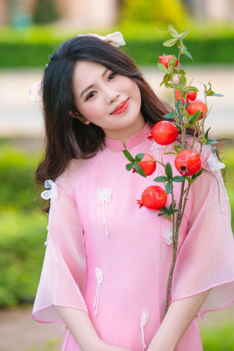 Áo dài hồng, áo dài, tết, xuân, cô gái, con gái ôm hoa, hoa, flower, girl - Sơn Ngọc 3