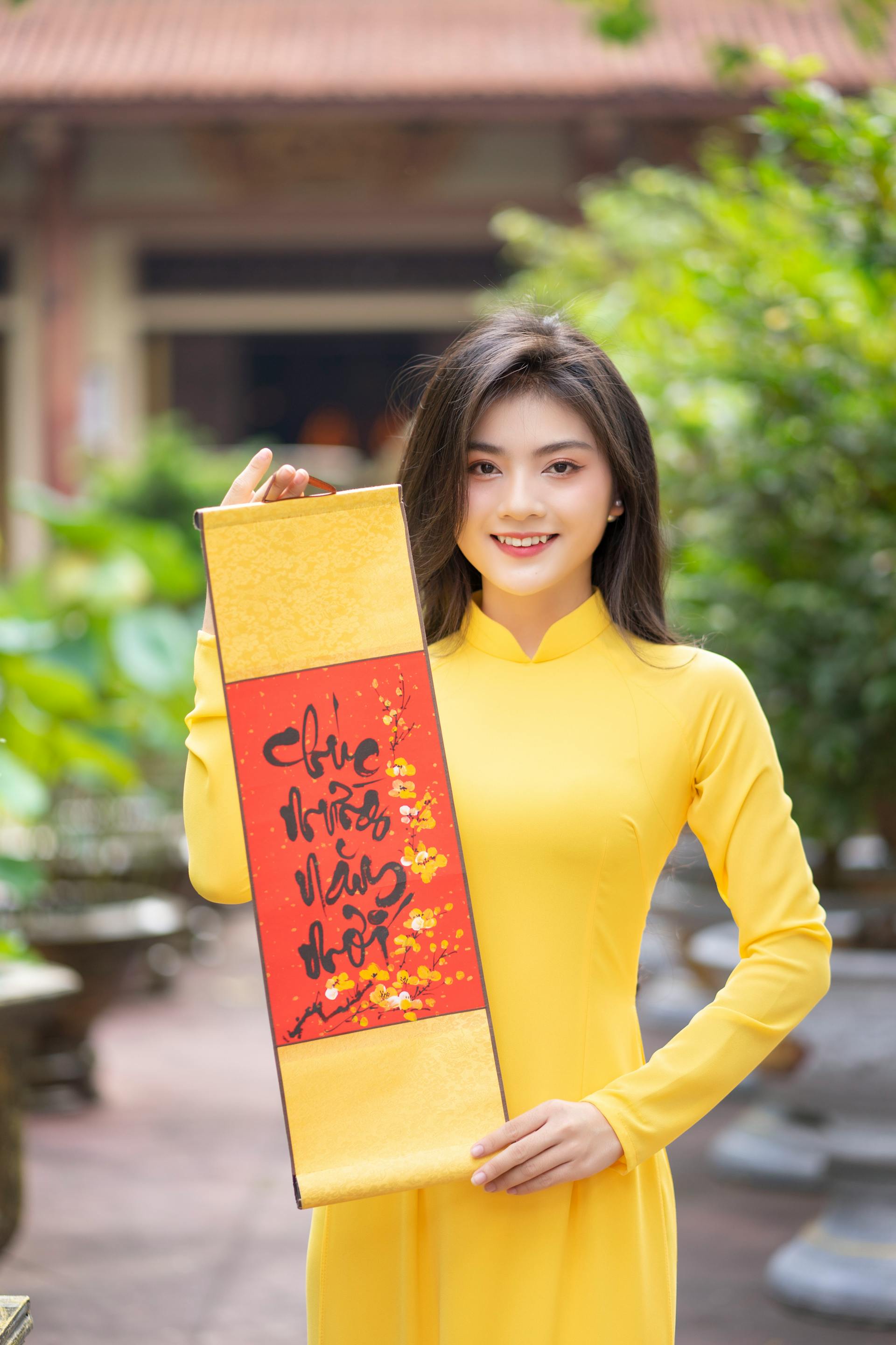 Áo dài, áo dài Việt Nam, áo dài màu vàng, con gái, girl, truyền thống, Việt Nam - Tú Nguyễn