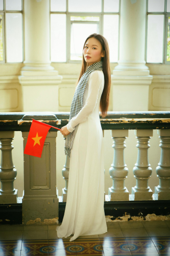 Áo dài, áo dài Việt Nam, áo dài màu trắng, con gái, girl, truyền thống, tết, xuân, spring, Việt Nam, Hà Nội, Phố cổ - Thien Le Duy