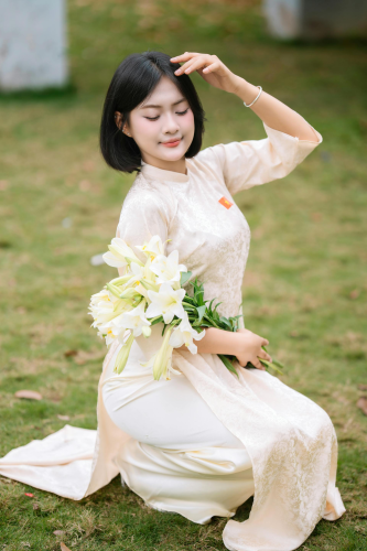Áo dài, con gái, girl, Thành phố Hồ Chí Minh, cờ đỏ sao vàng, flag, Việt Nam - Trịnh Quân 20