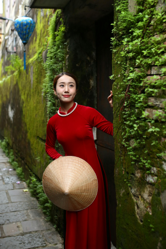 Áo dài, áo dài Việt Nam, áo dài màu đỏ, con gái, girl, truyền thống, Việt Nam - Võ Văn Tiến 3