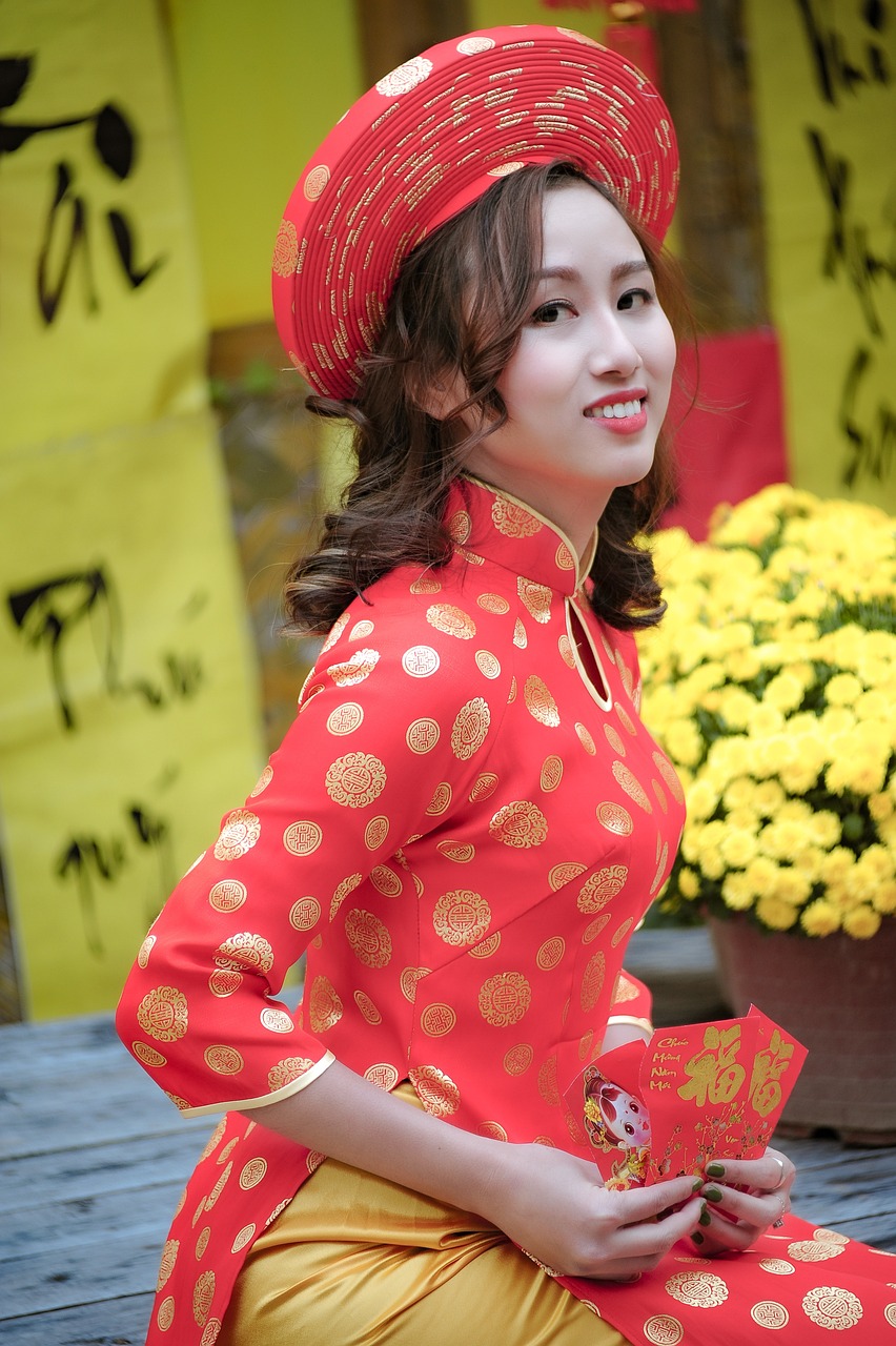 Cô gái, áo dài đỏ, chợ tết, không khí tết, dạo phố tết, truyền thống, the girl, red ao dai, at the Tet market, Tet atmosphere, strolling through Tet streets, tradition. - PillyNG 2 2