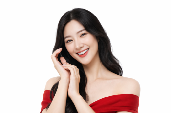 Cô gái, tạo dáng thanh lịch, phụ nữ, đầm trễ vai, màu đỏ đô, girl, elegant posing, woman, off shoulder dress, dark red 1