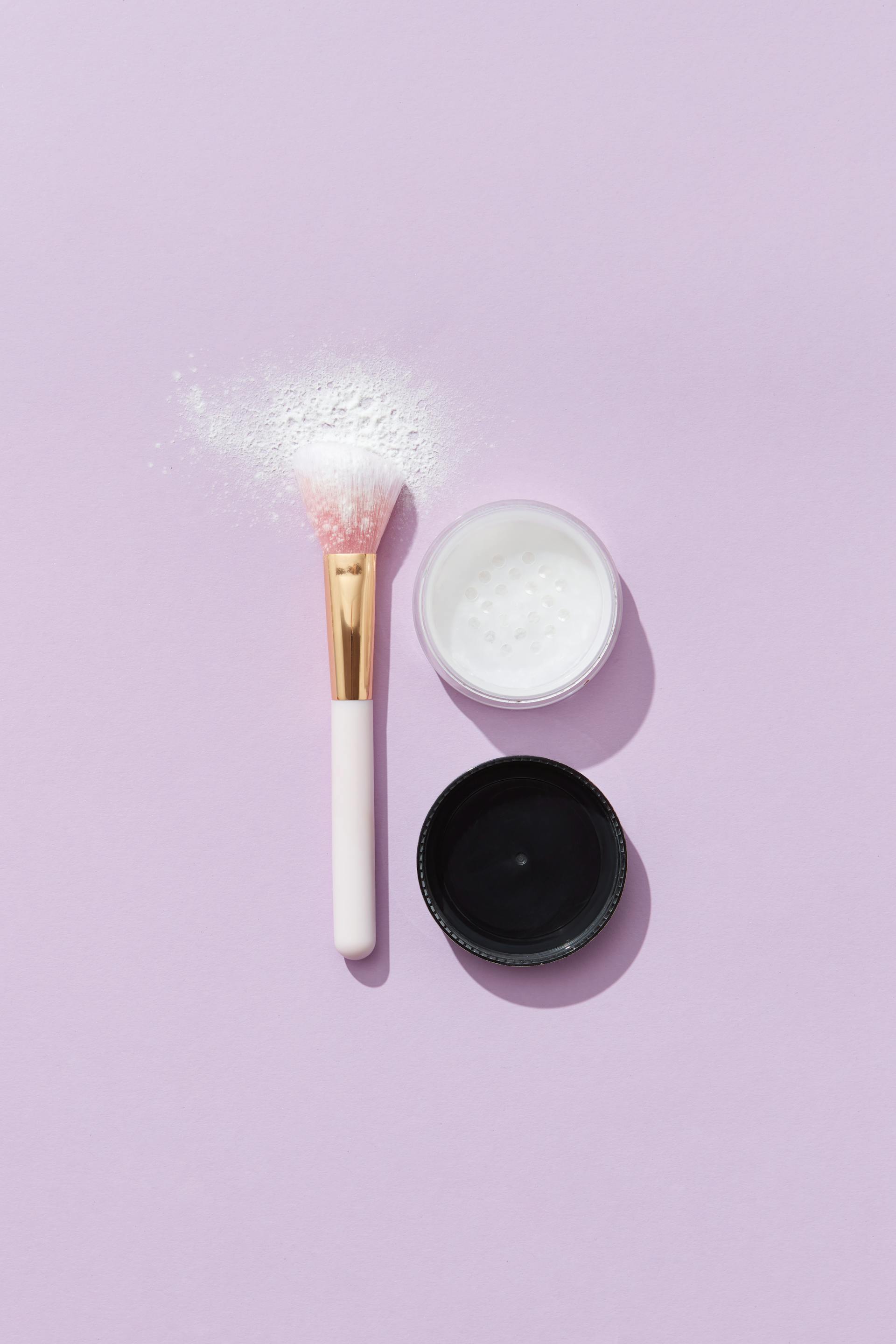 Mỹ phẩm, phấn, cọ trang điểm- DS stories 1