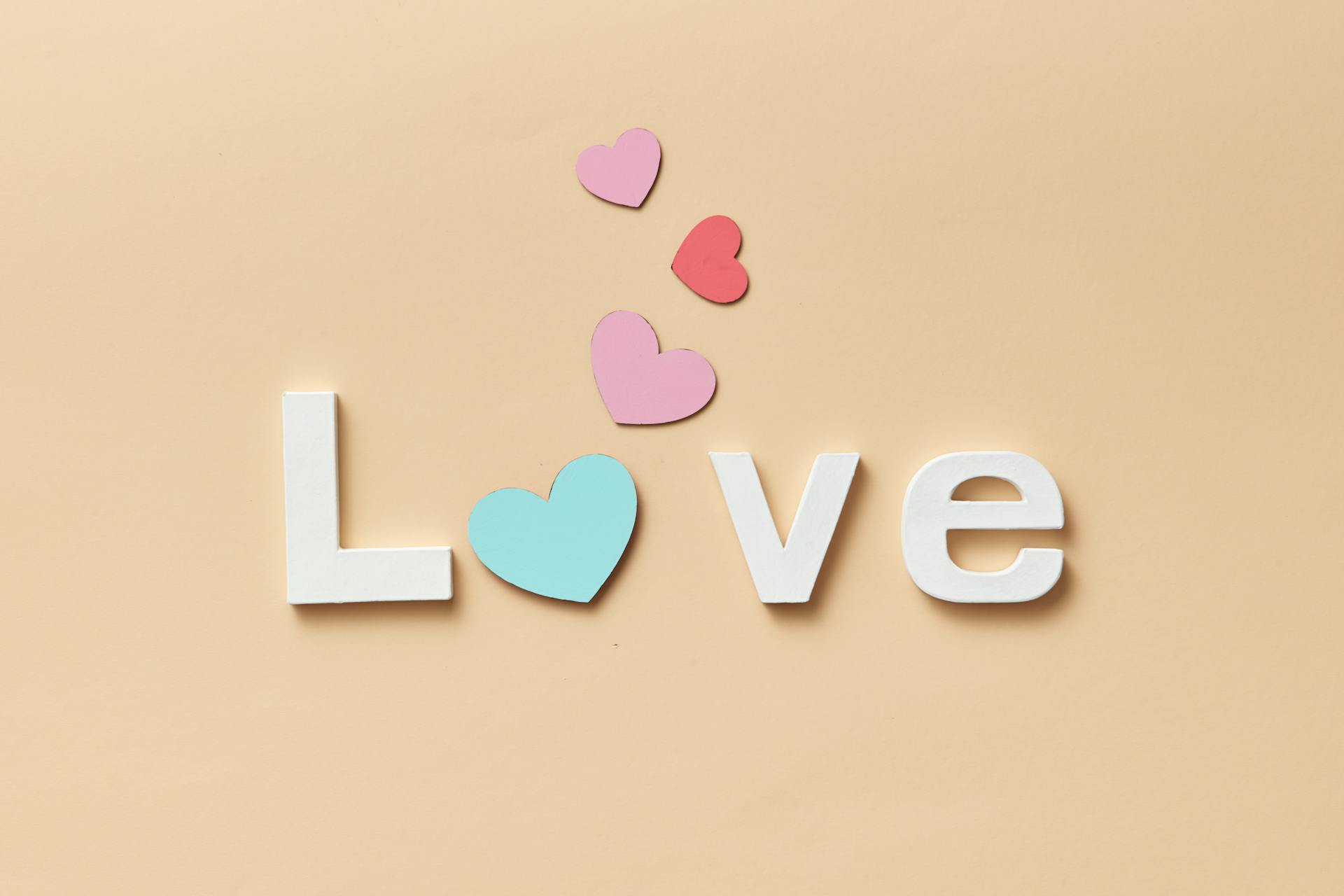 Chữ, love, mô hình - DS stories 6