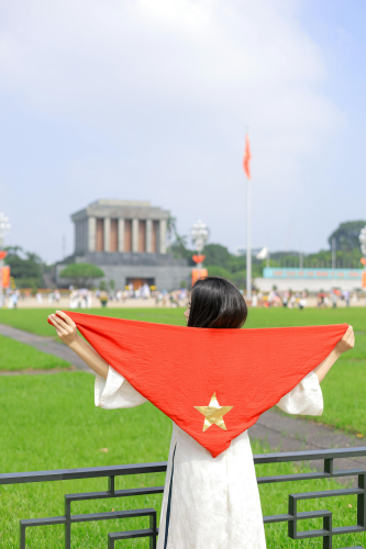 Áo dài, lá cờ Việt Nam - Hồng Quang Official