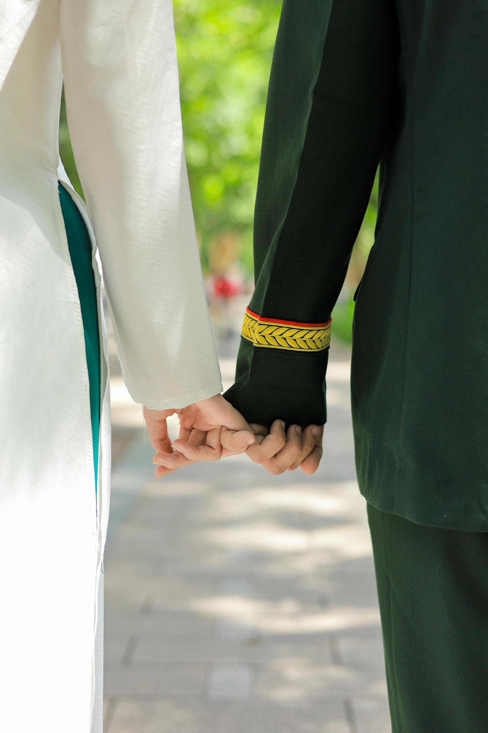 Cặp đôi, quân nhân, áo dài - Hồng Quang Official 3