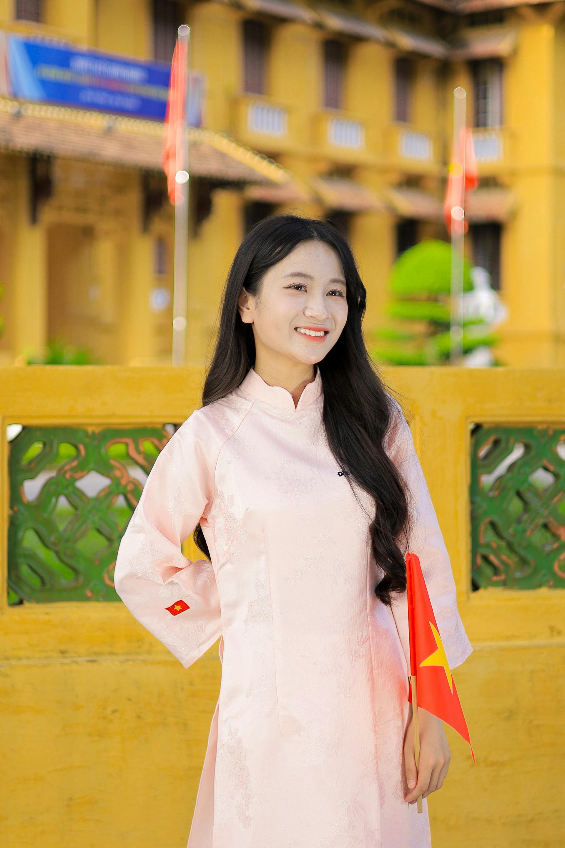 Áo dài, lá cờ Việt Nam - Hồng Quang Official 6