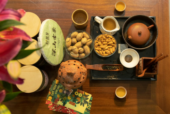 Bánh mứt, trà-HONG SON 4