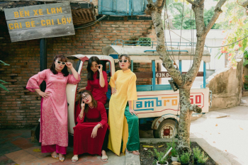 Áo dài, hội nhóm, Tết - Lâm Trần Quang 3