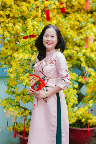 Cô giáo, áo dài, Thể Phạm 3