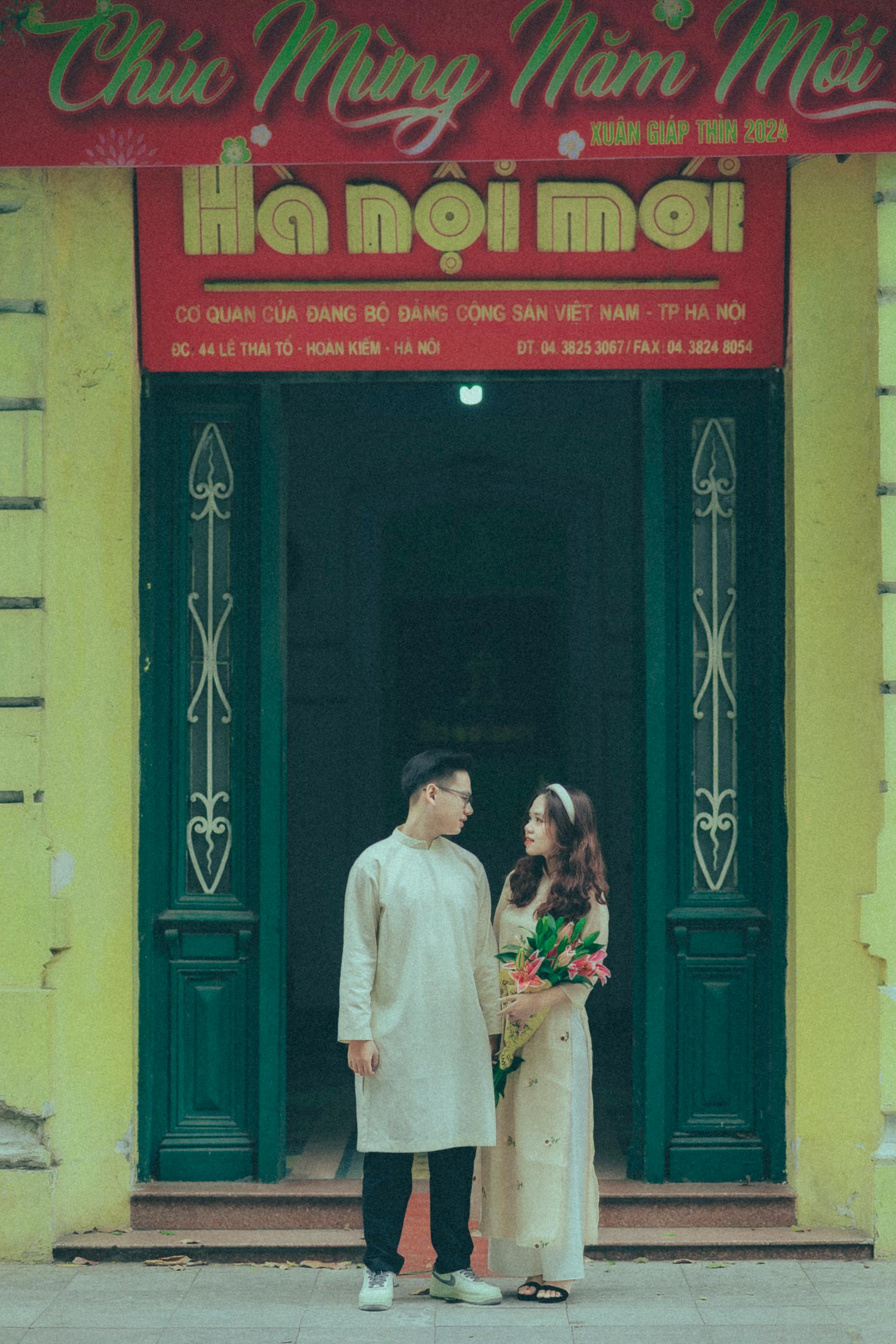 Cặp đôi, áo dài, Tết - Toàn Văn 12