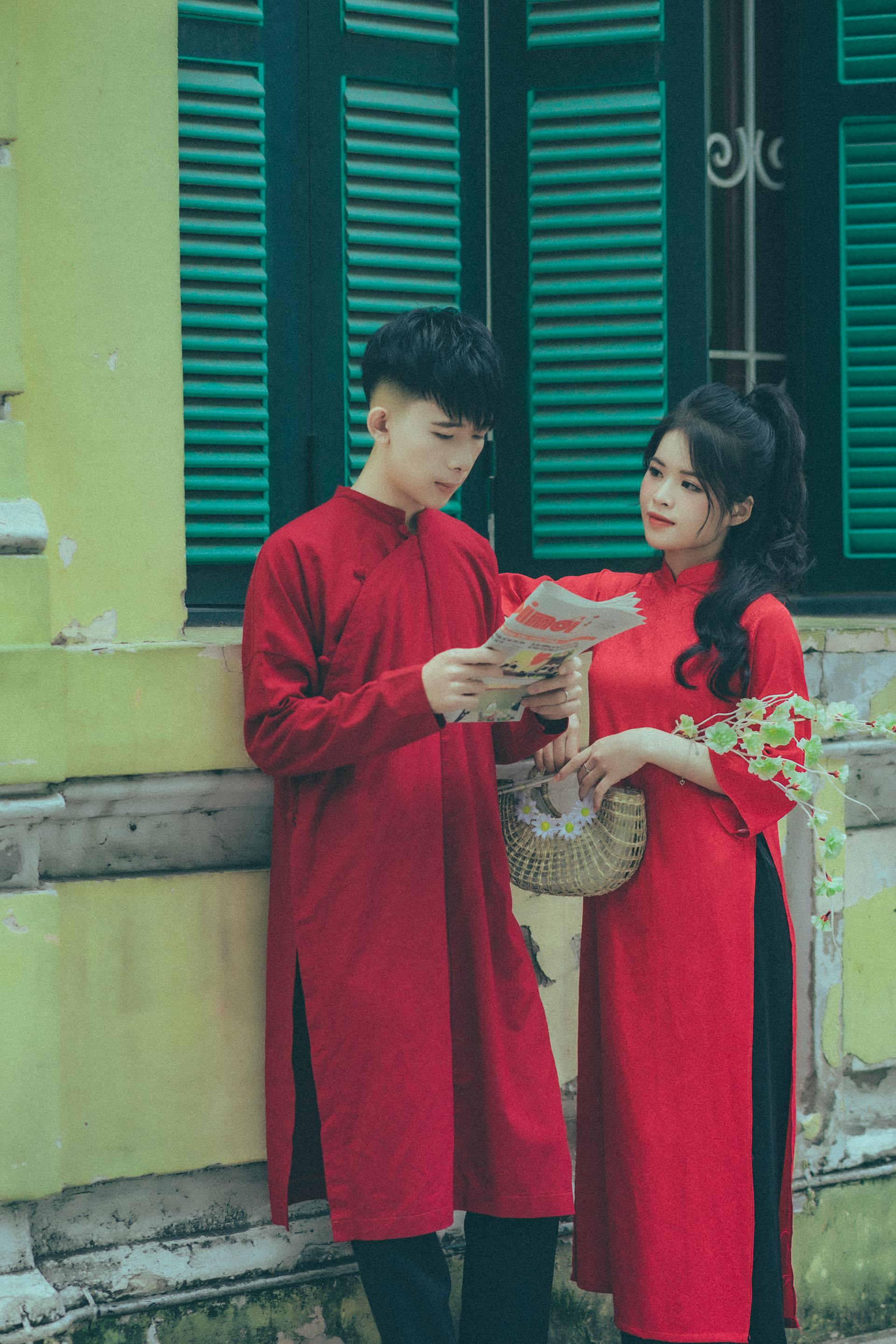 Cặp đôi, áo dài, Tết - Toàn Văn 20