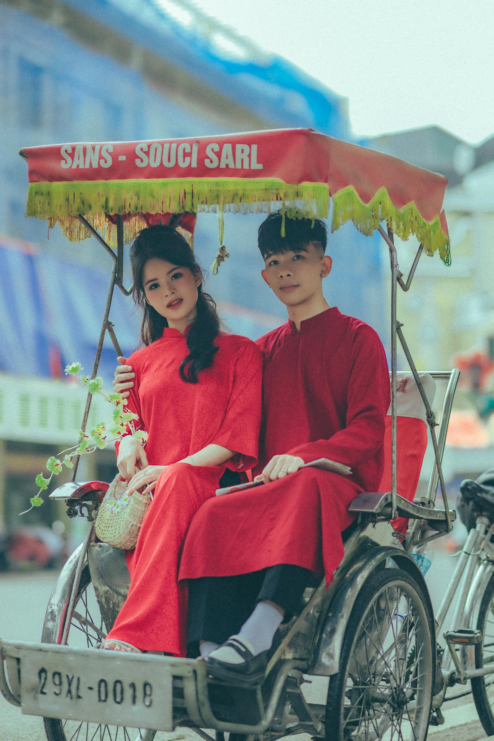 Cặp đôi, áo dài, Tết - Toàn Văn 24