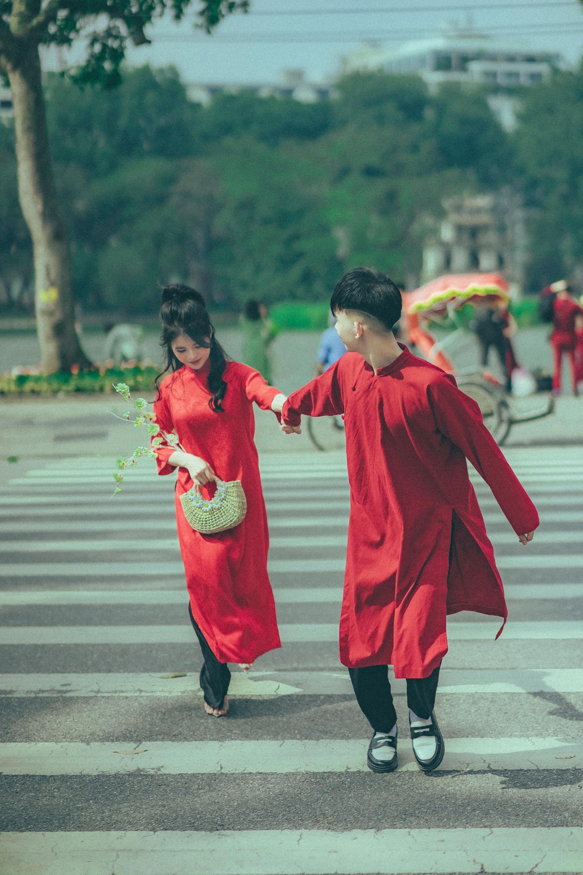 Cặp đôi, áo dài, Tết - Toàn Văn 34