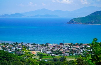 Biển, làng chài - Khang Ocean