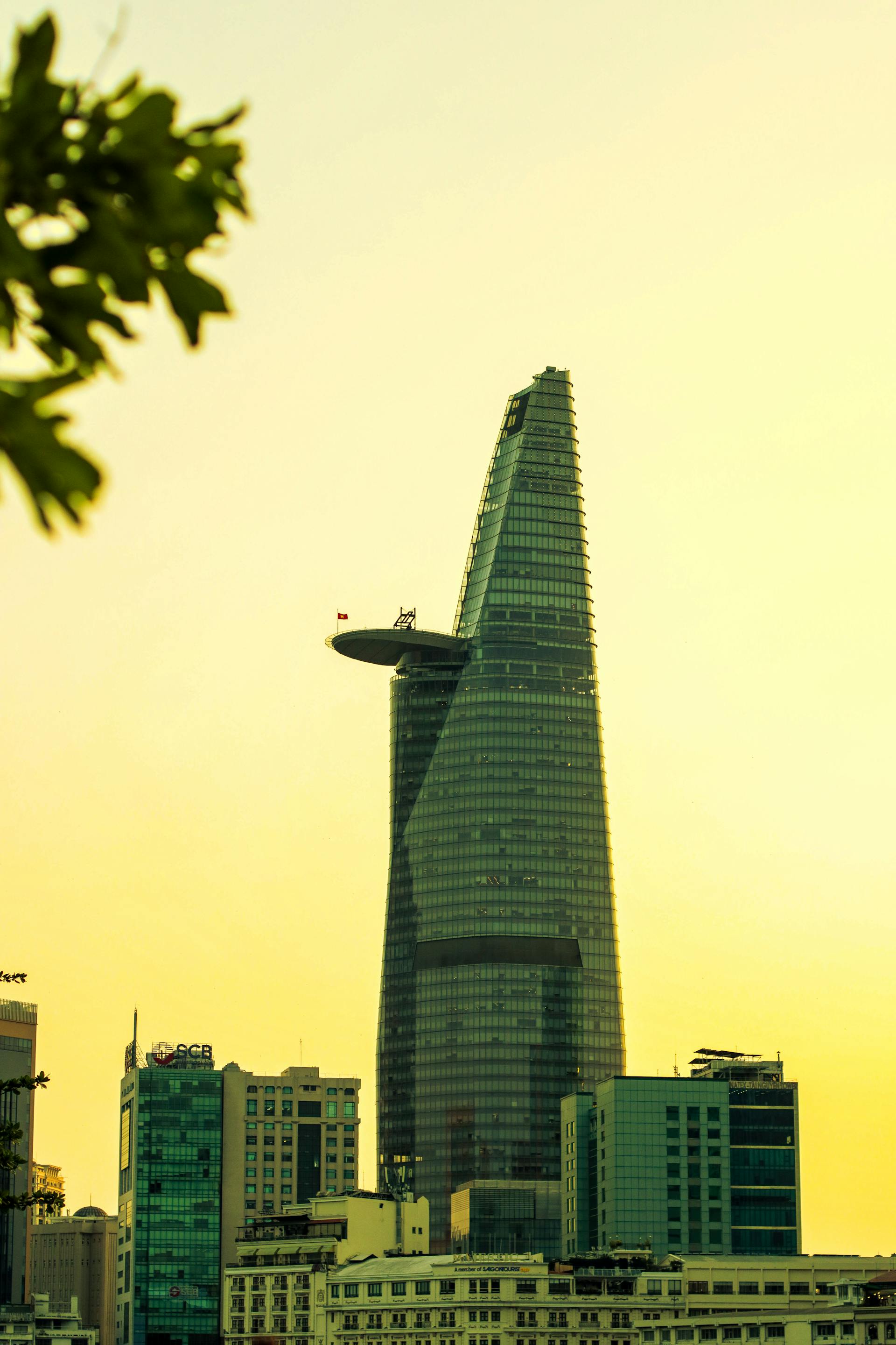 Bitexco, Việt Nam - Khoa Le 1