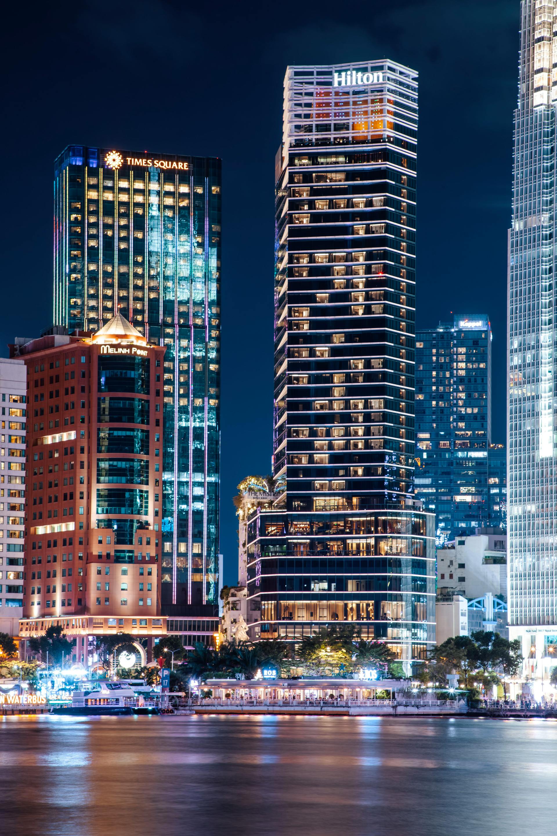 Tòa nhà, thành phố Hồ Chí Minh - Thể Phạm 3