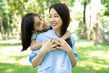 Mẹ và bé, vui vẻ 45