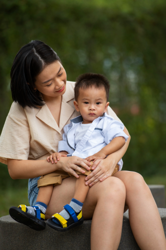 Mẹ và bé, vui vẻ 2