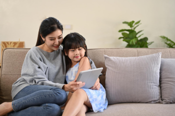 Mẹ và bé, vui vẻ 47