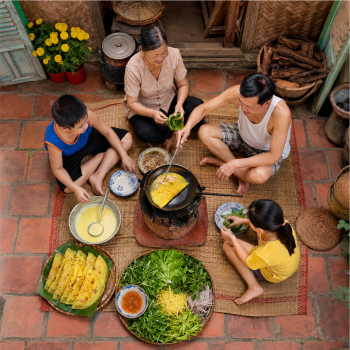 Gia đình, làm bánh xèo 1